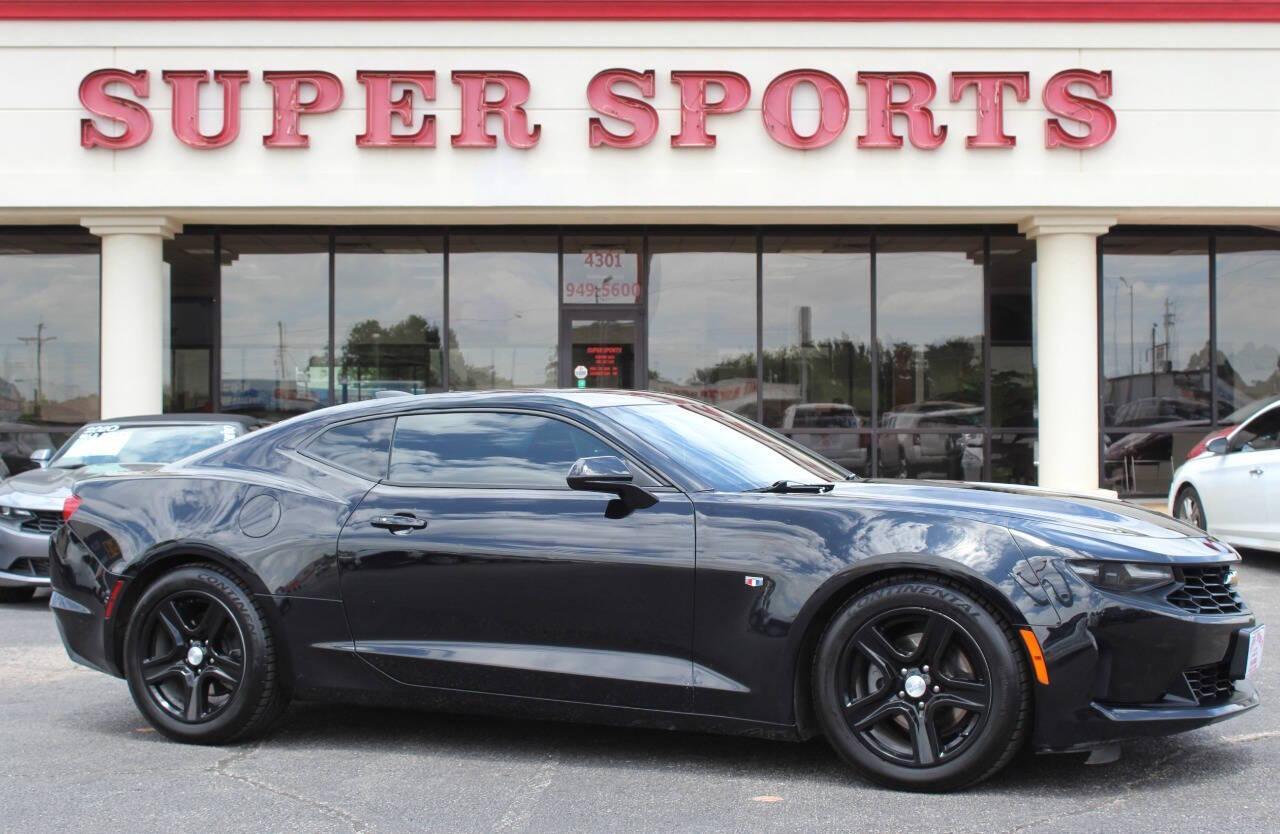 2022 Chevrolet Camaro 1LT's photo