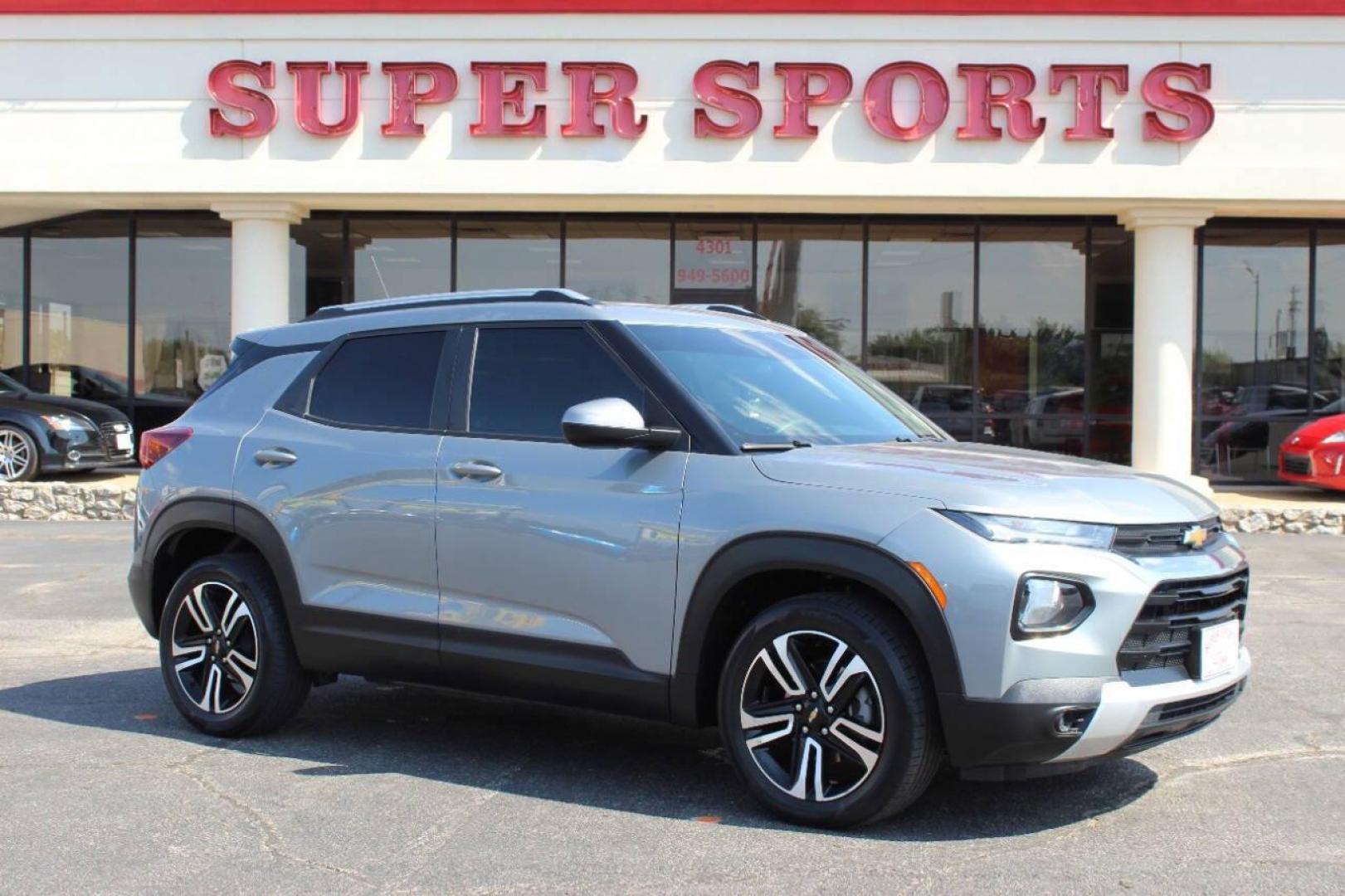 2023 Chevrolet TrailBlazer LT's photo