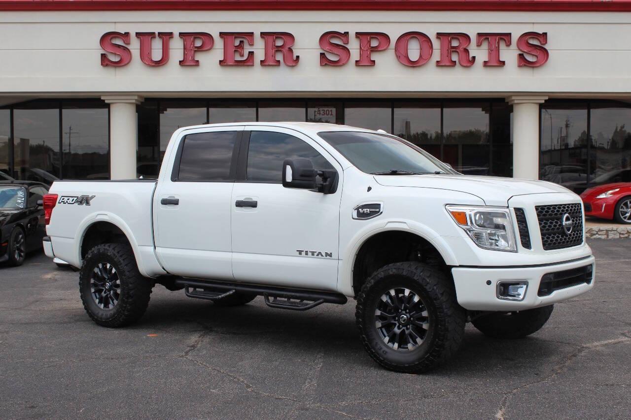 2017 Nissan Titan