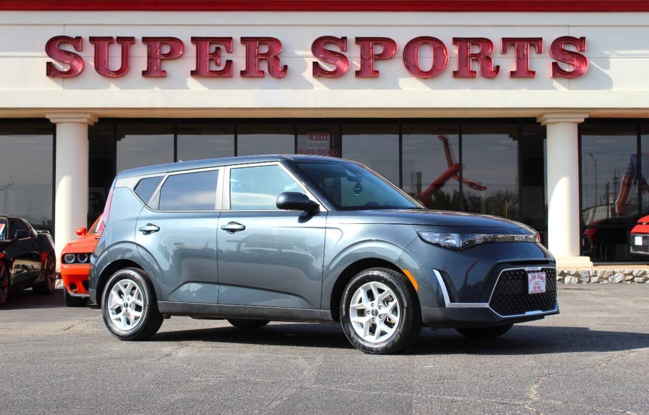2025 Kia Soul 2.0L LX IVT's photo