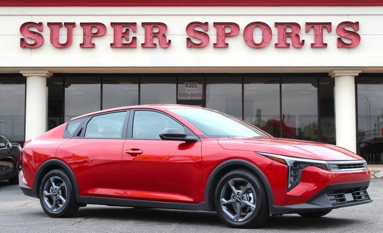 2025 Kia K4 LXS AT's photo