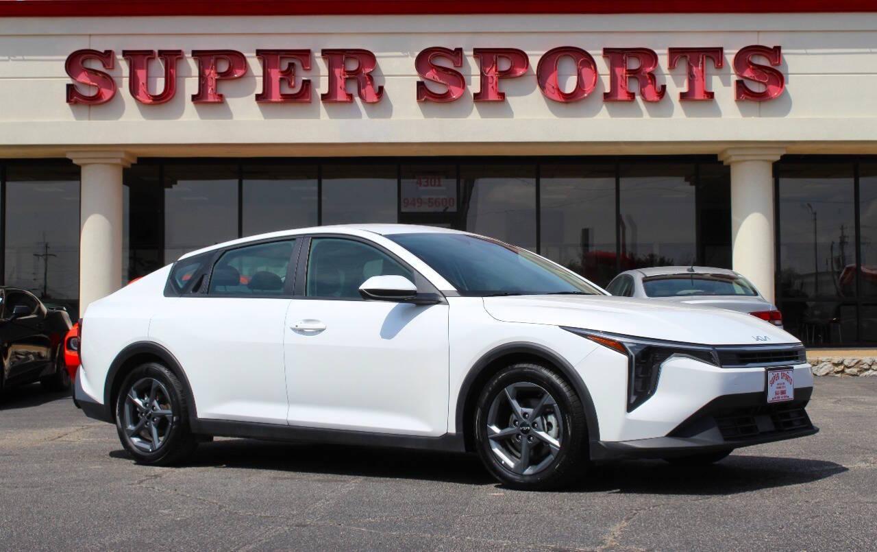 2025 Kia K4 LXS AT's photo