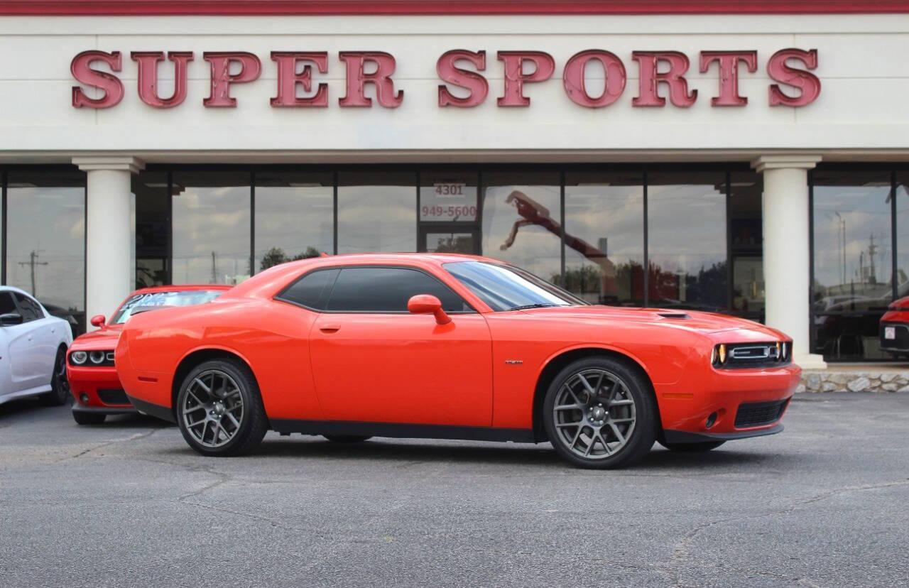 2018 Dodge Challenger R/T's photo